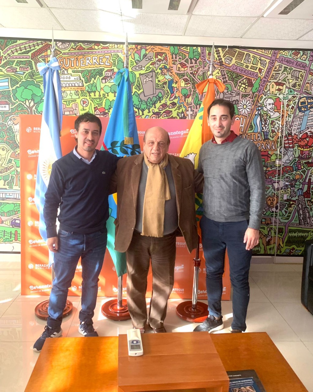 Reunión de dirigentes de la seccional Quilmes con el intendente de Berazategui