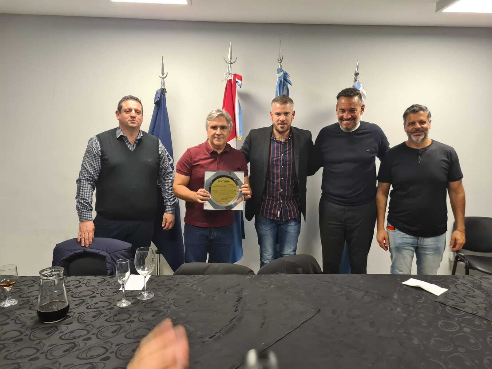 El intendente de la ciudad de Córdoba visitó la casa de los trabajadores gastronómicos