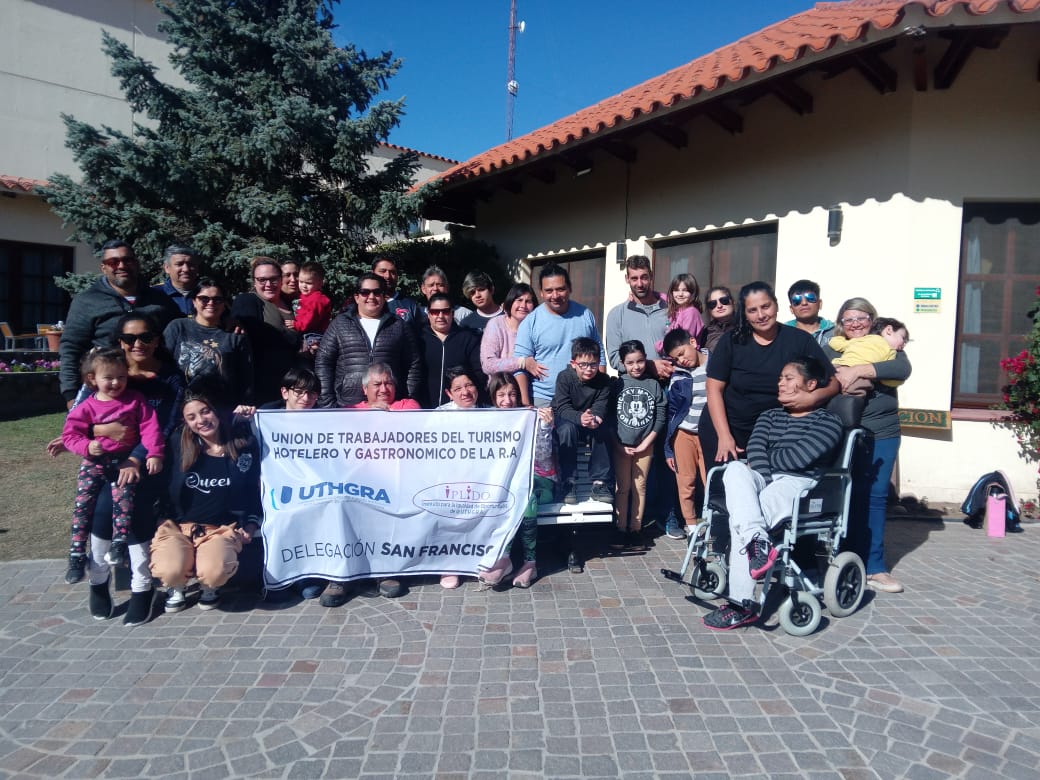 Afiliados a la UTHGRA San Francisco disfrutaron de las instalaciones del hotel de Los Cocos de Córdoba
