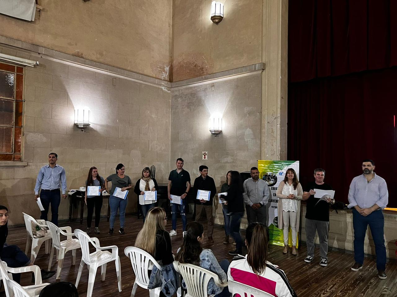 UTHGRA Paraná: Capacitación Buenos Anfitriones Victoria