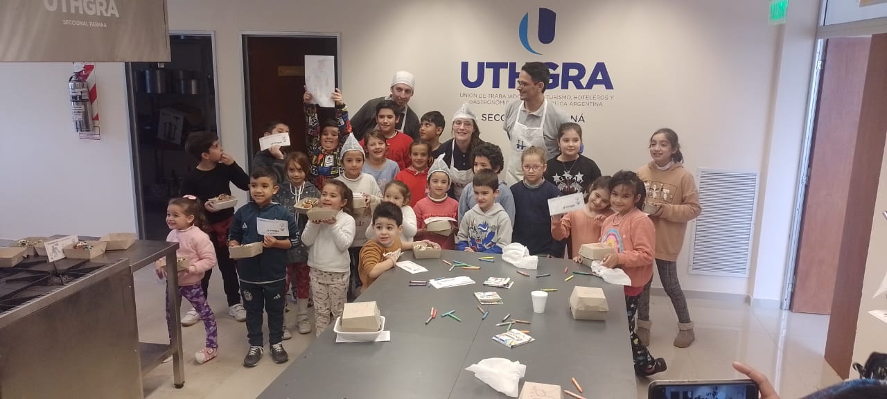 Primera edición de “Cocineritos” en UTHGRA Paraná